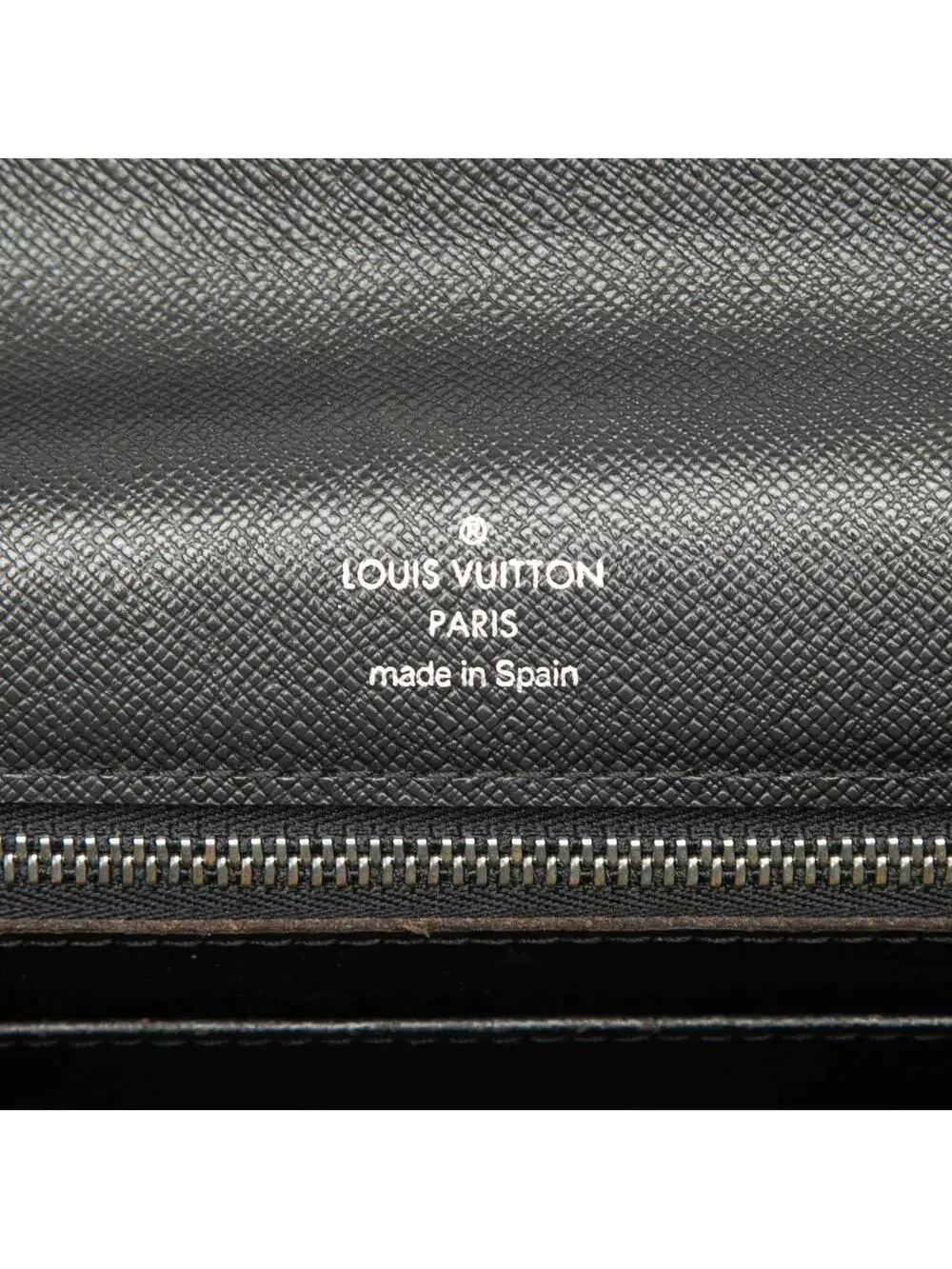 Louis Vuitton Taiga Selenga Pre-Loved #300818L41B
